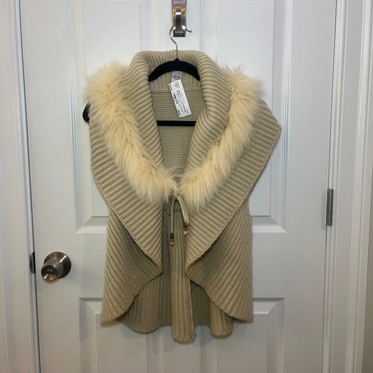 SISTERS faux fur collar sweater vest